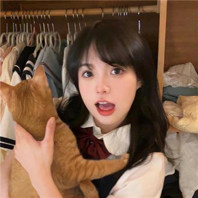 鱼跃在花见