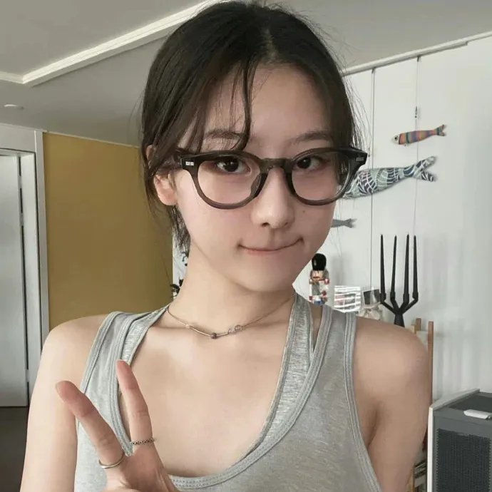 蒂拉和兰妮劫火车